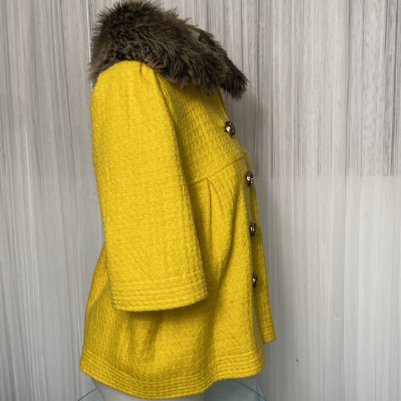 RARE!! Juicy Couture canary yellow 98% wool, detachable faux fur, button down M - Picture 6 of 17